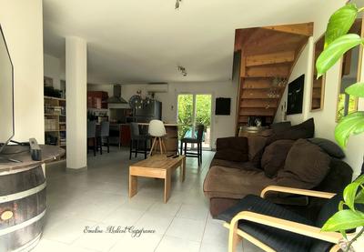Maison - 95 m² - 4 pièces
