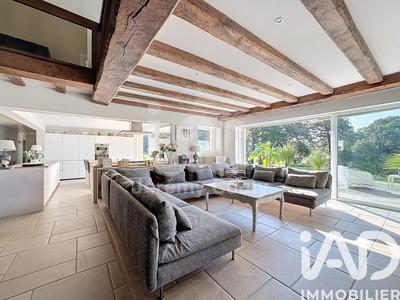 Maison - 259 m² - 10 pièces