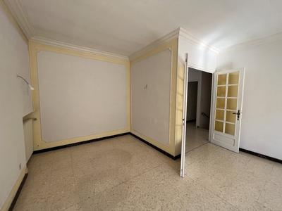 Maison - 186 m² - 3 pièces