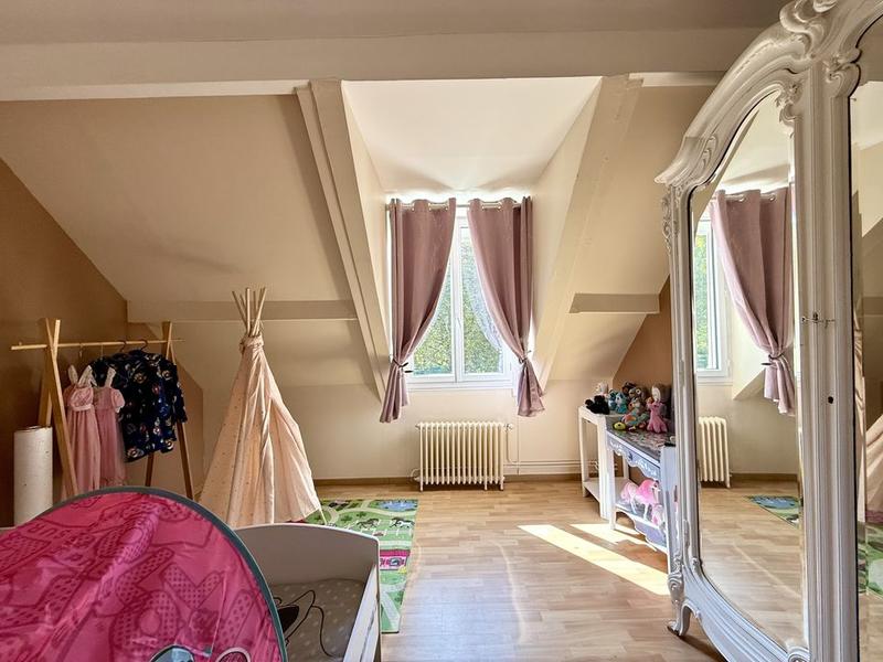 Maison - 184 m² - 7 pièces