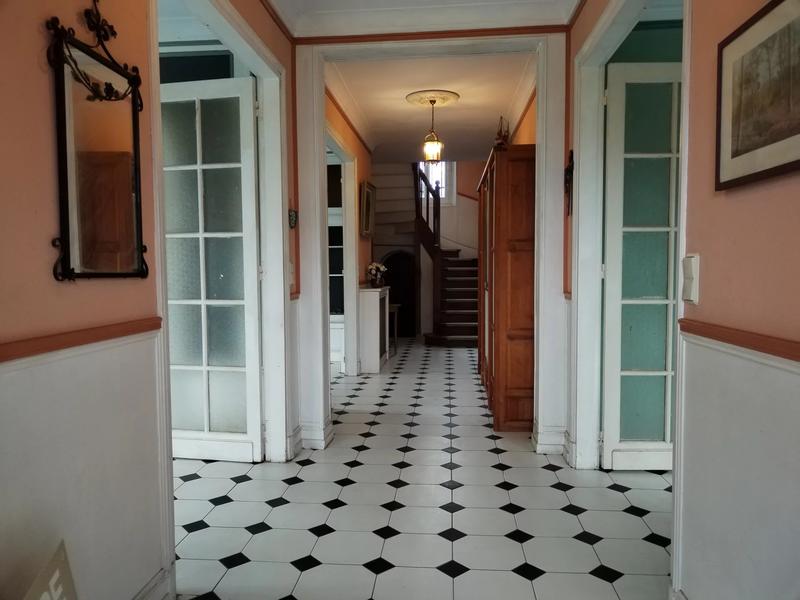 Maison - 291 m² - 12 pièces