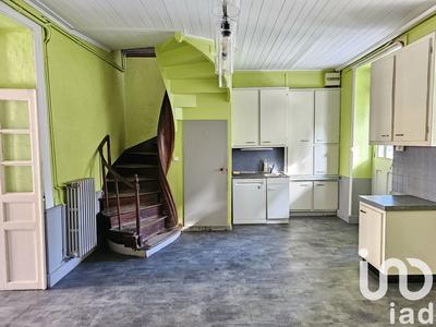 Maison - 220 m² - 10 pièces