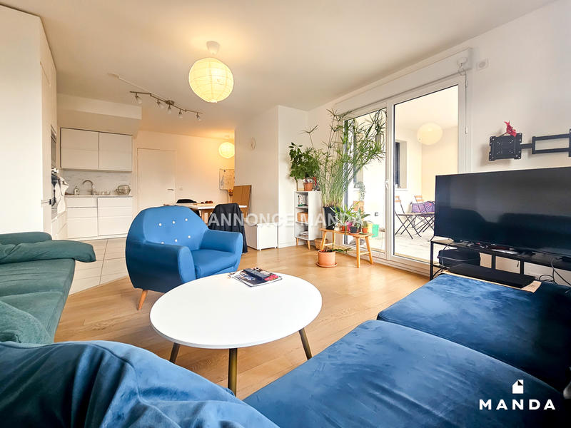 Chambre - 9 m² - 4 pièces