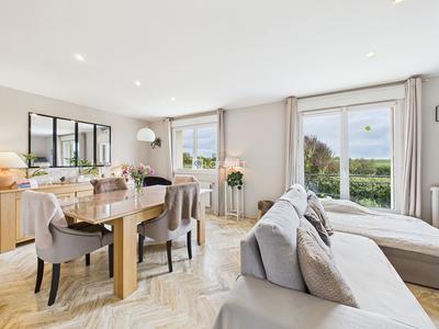 Maison - 191 m² - 8 pièces