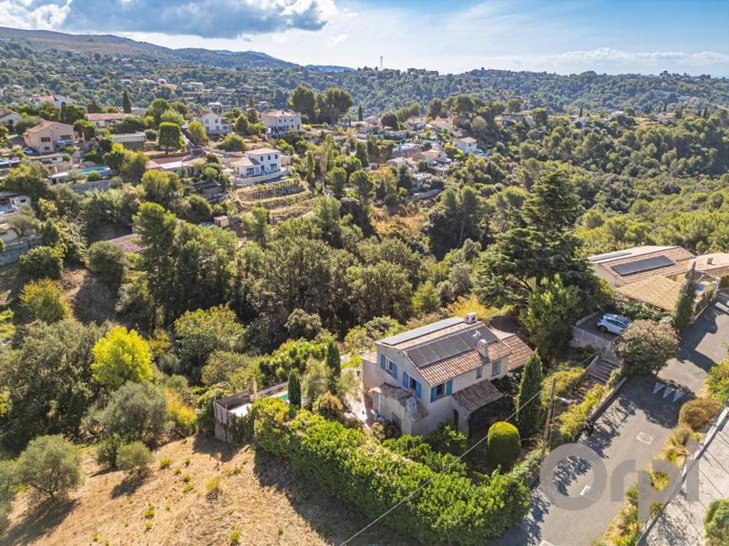 Villa - 190 m² - 6 pièces