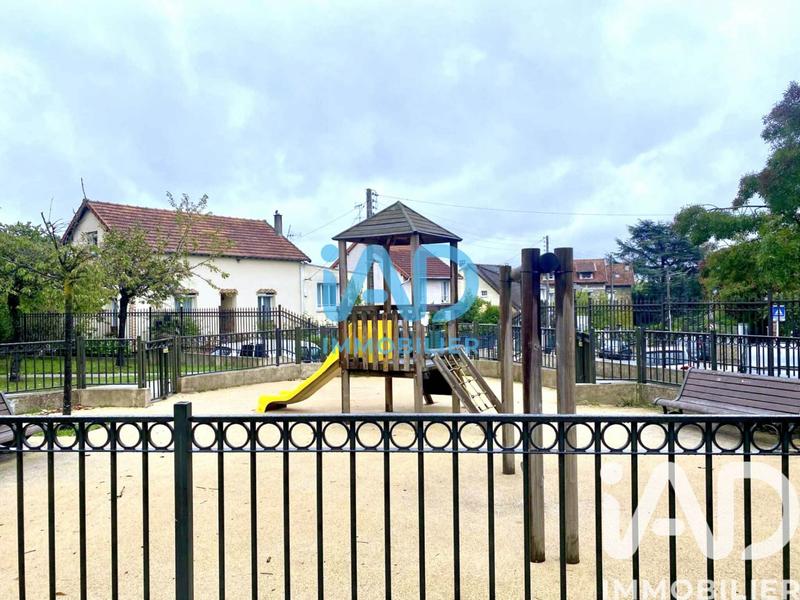 Maison de ville - 141 m² - 4 pièces