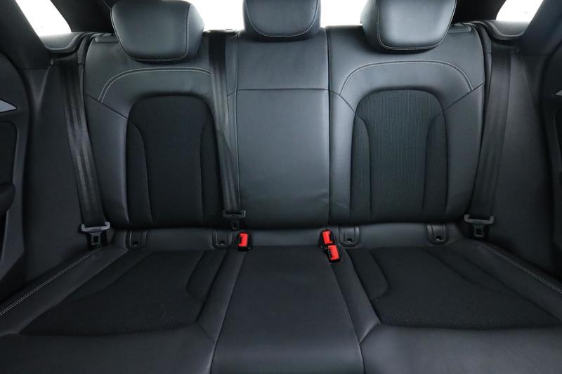 Audi Q3 2.0 Tdi Midnight Series 120 ch