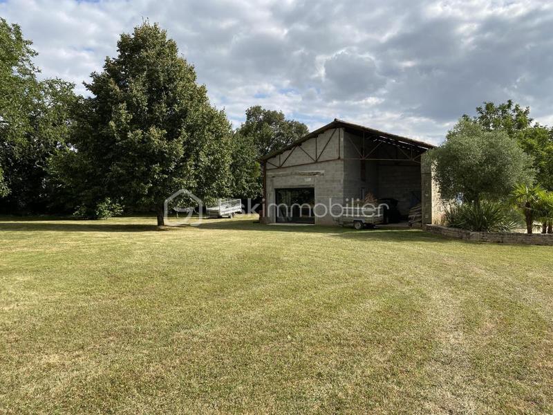 Propriété - 248 m² - 10 pièces