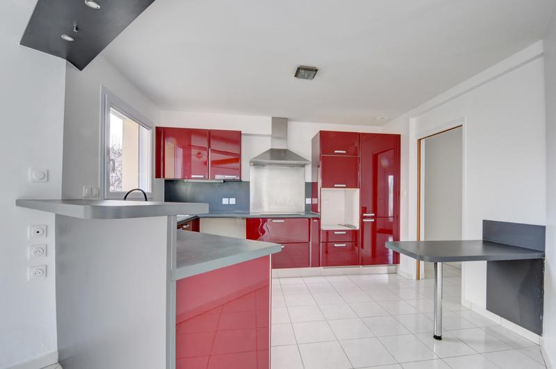 Maison - 105 m² - 4 pièces