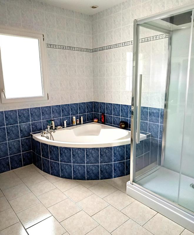 Maison - 143 m² - 7 pièces