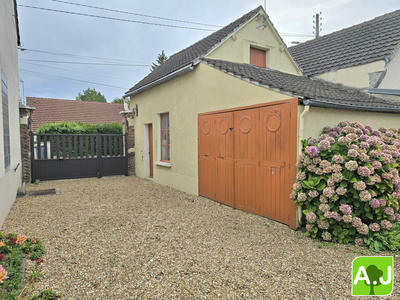 Maison - 84 m² - 4 pièces