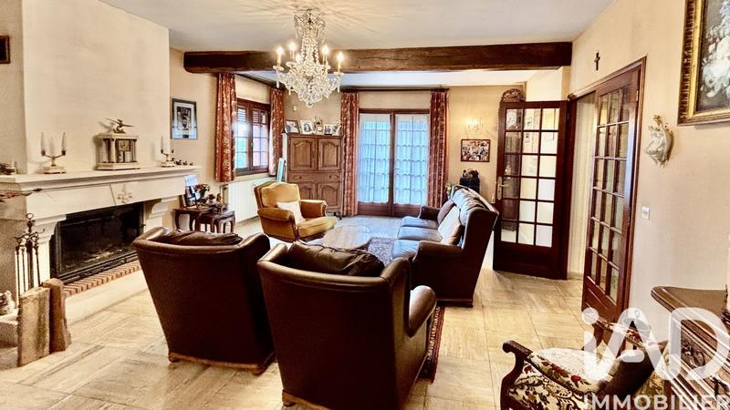 Maison - 180 m² - 8 pièces