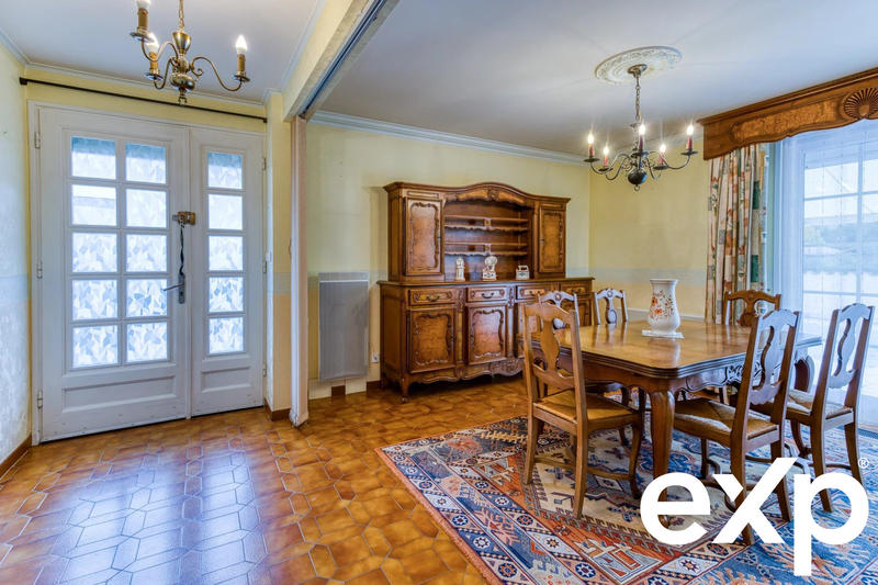 Maison - 121 m² - 7 pièces