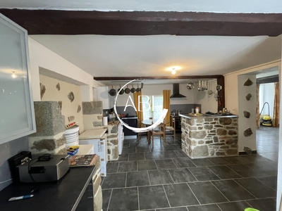 Maison - 97 m² - 4 pièces