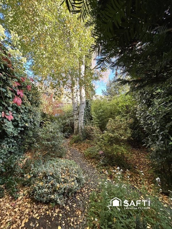 Maison - 270 m² - 12 pièces