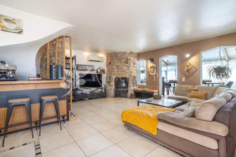 Villa - 171 m² - 5 pièces