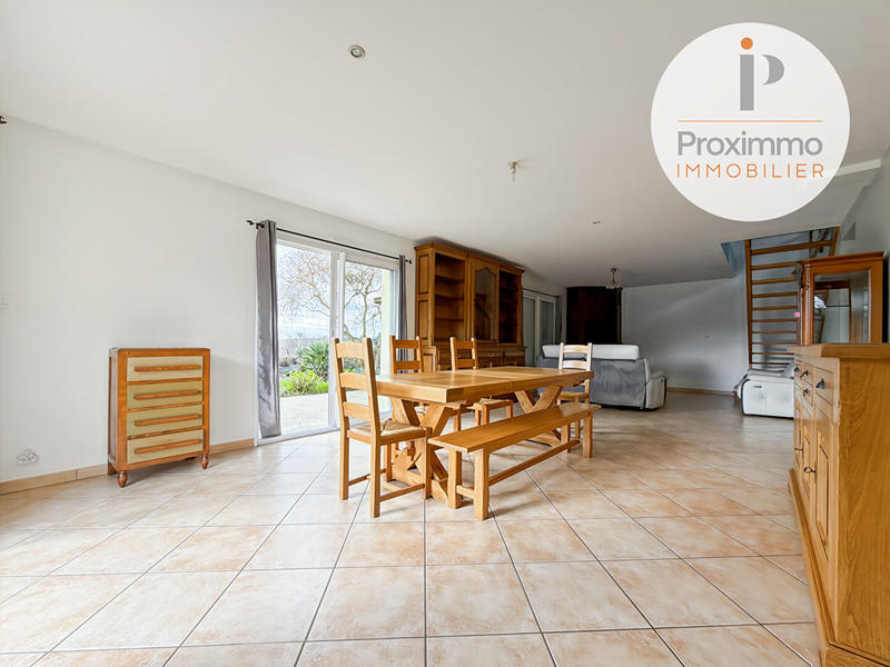 Maison - 137 m² - 5 pièces