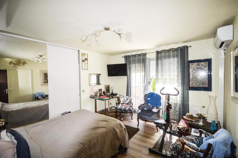 Maison - 227 m² - 6 pièces