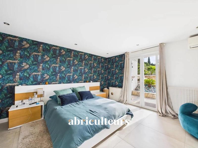 Maison ancienne - 227 m² - 7 pièces