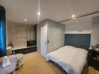 Maison - 80 m² - 5 pièces