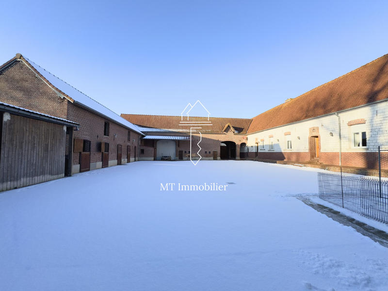 Maison - 257 m² - 10 pièces