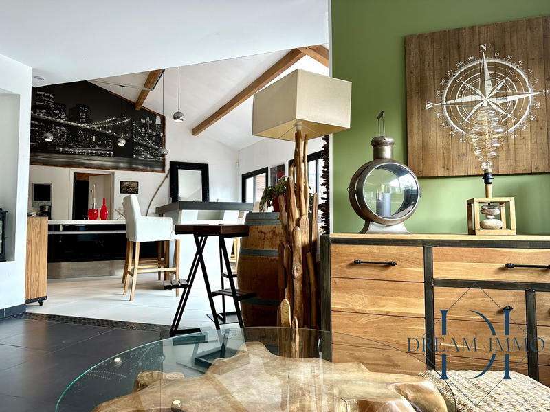 Villa - 400 m² - 12 pièces