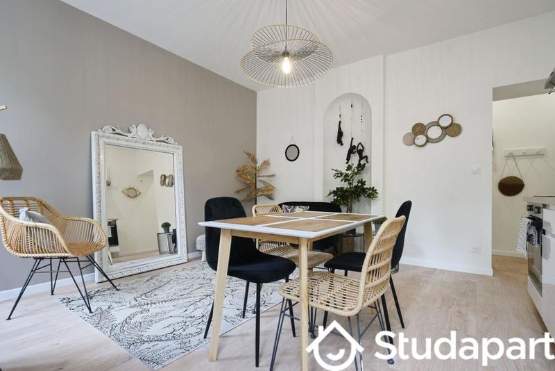 Chambre - 10 m² - 1 pièce