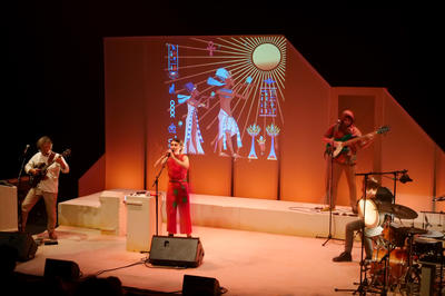 Spectacle : Nefertiti