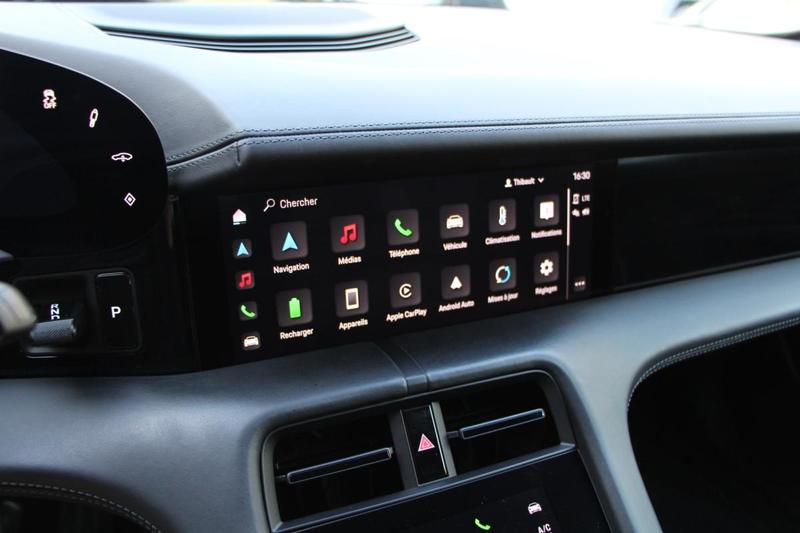 Porsche taycan 476 ch avec batterie performance plus