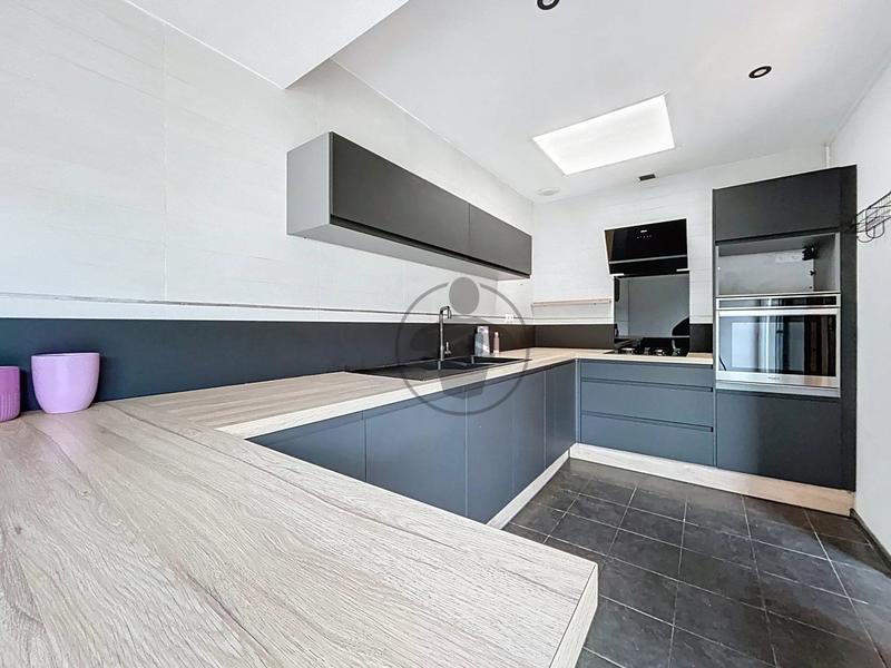 Maison - 158 m² - 5 pièces