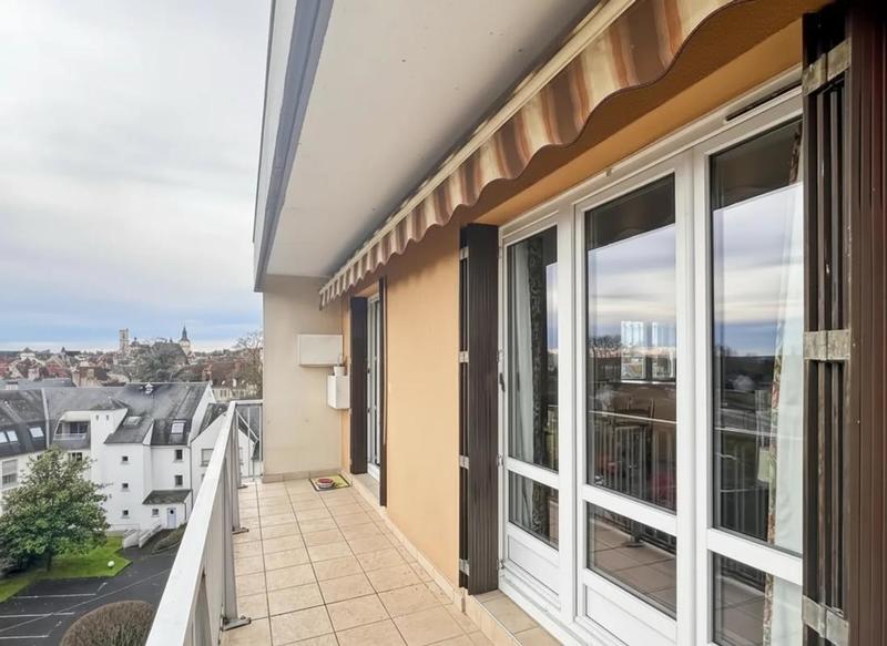 Appartement - 81 m² - 4 pièces