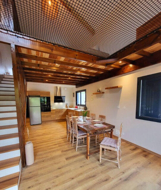 Maison - 140 m² - 4 pièces