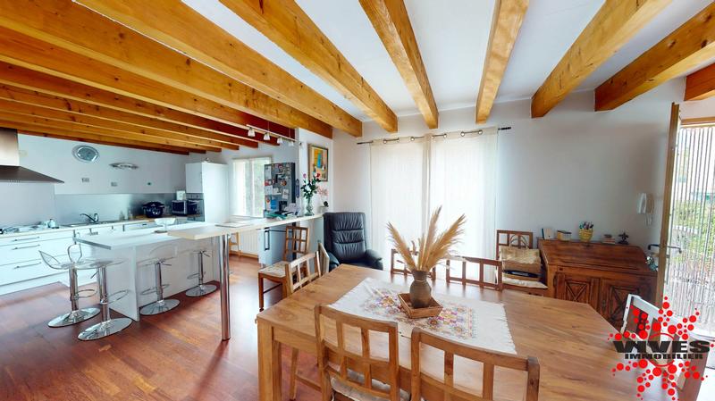 Maison - 140 m² - 5 pièces