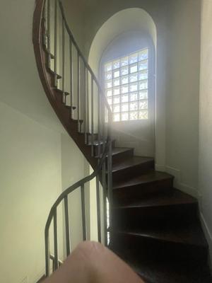 Immeuble - 214 m² - 14 pièces