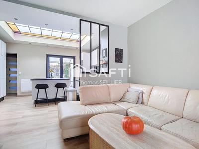 Maison - 99 m² - 4 pièces