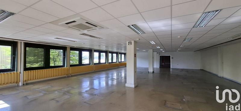 Bureau - 3 000 m²