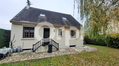 Maison - 104 m² - 4 pièces