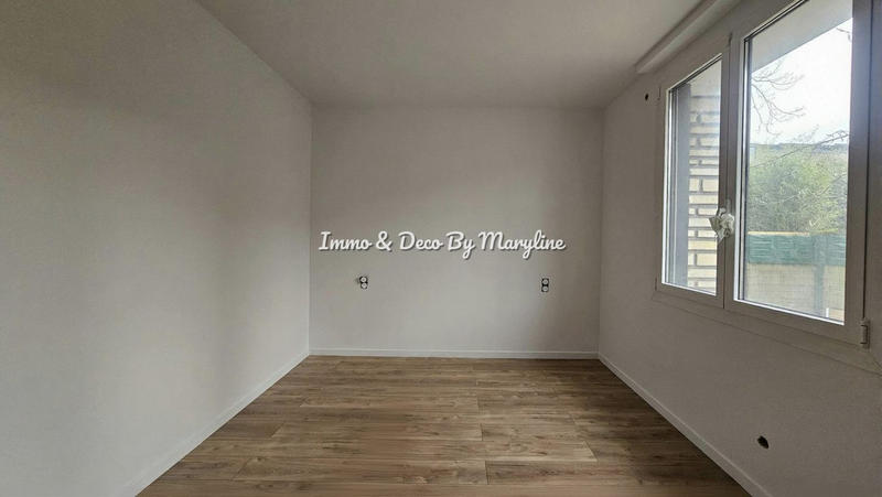 Local d'activités - 200 m² - 6 pièces