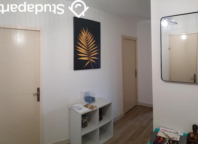 Chambre - 13 m² - 1 pièce
