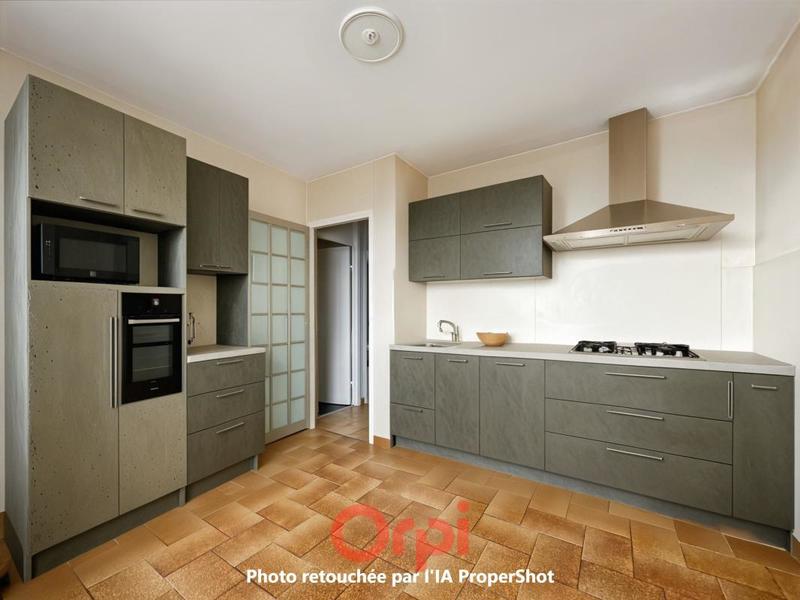 Appartement - 81 m² - 4 pièces