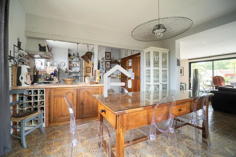 Maison - 191 m² - 6 pièces