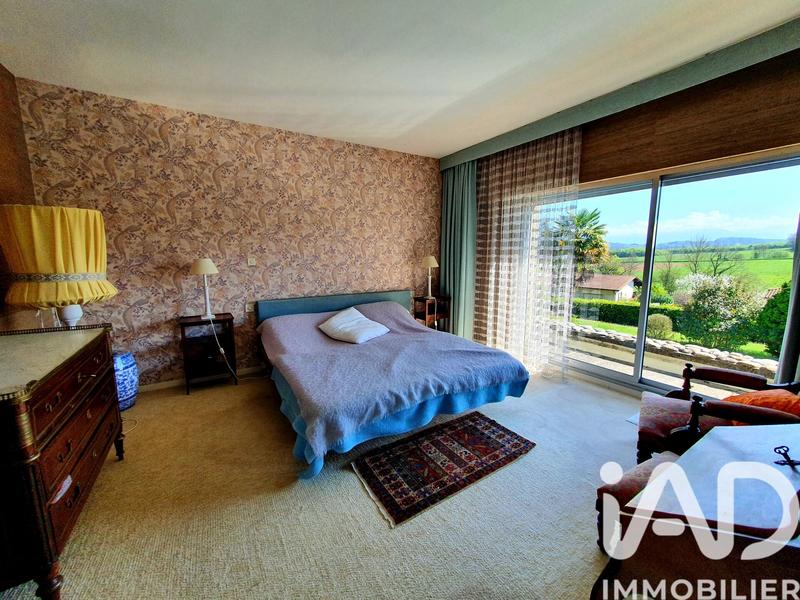 Maison de maîtres - 320 m² - 10 pièces