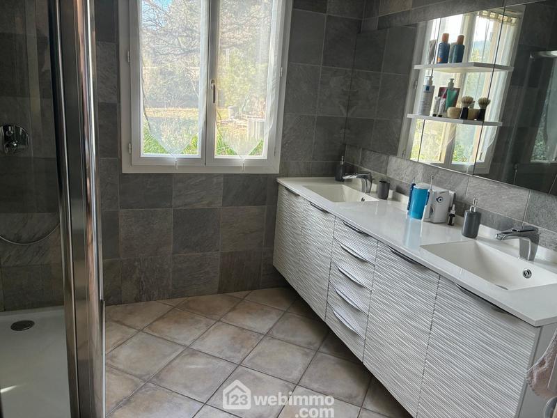 Villa - 125 m² - 6 pièces