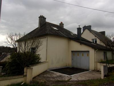 Maison - 90 m² - 6 pièces