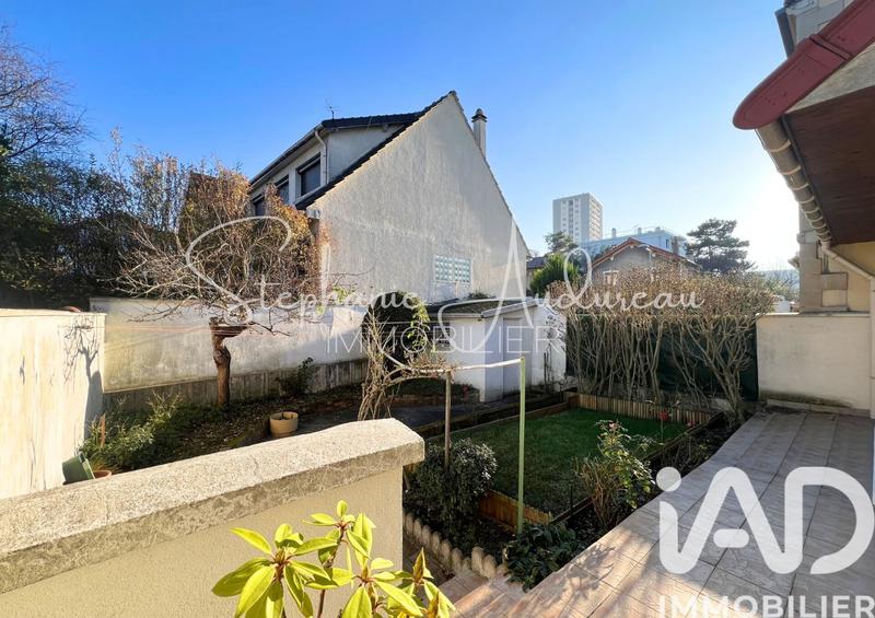 Maison - 135 m² - 6 pièces