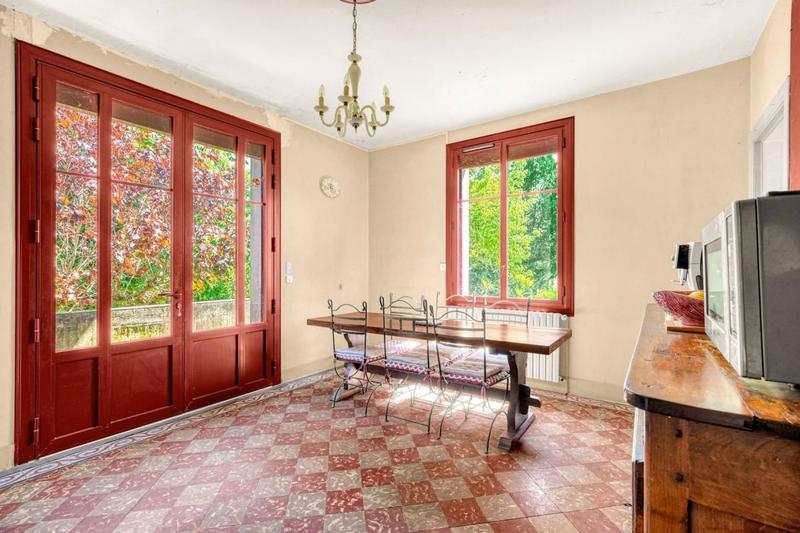 Maison - 200 m² - 6 pièces