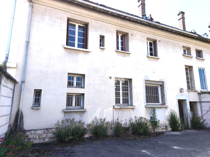 Maison - 167 m² - 6 pièces
