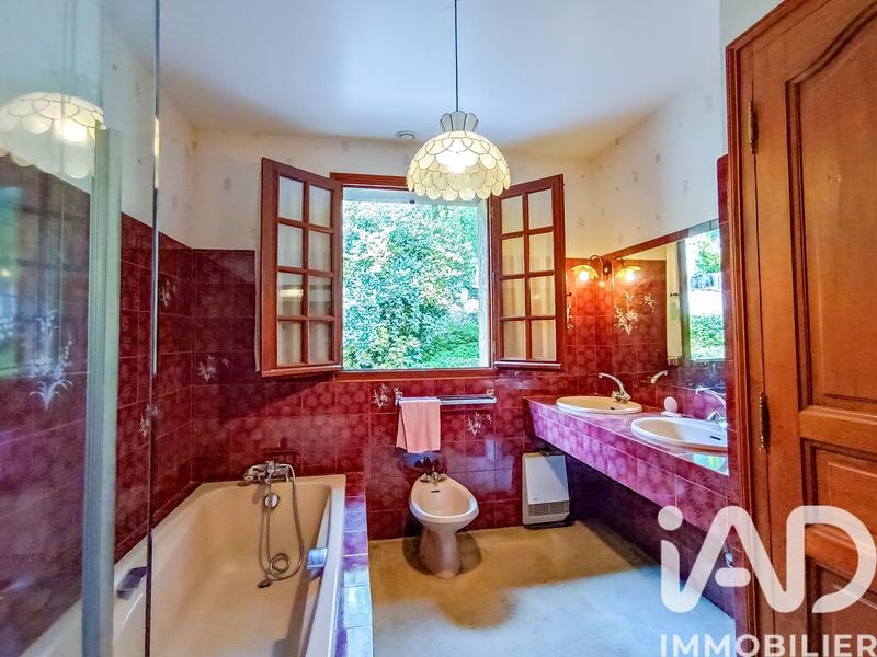 Maison - 158 m² - 6 pièces