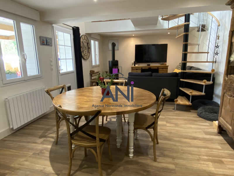 Maison - 98 m² - 4 pièces