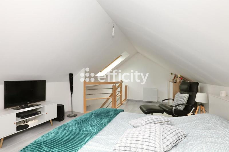 Maison - 95 m² - 5 pièces